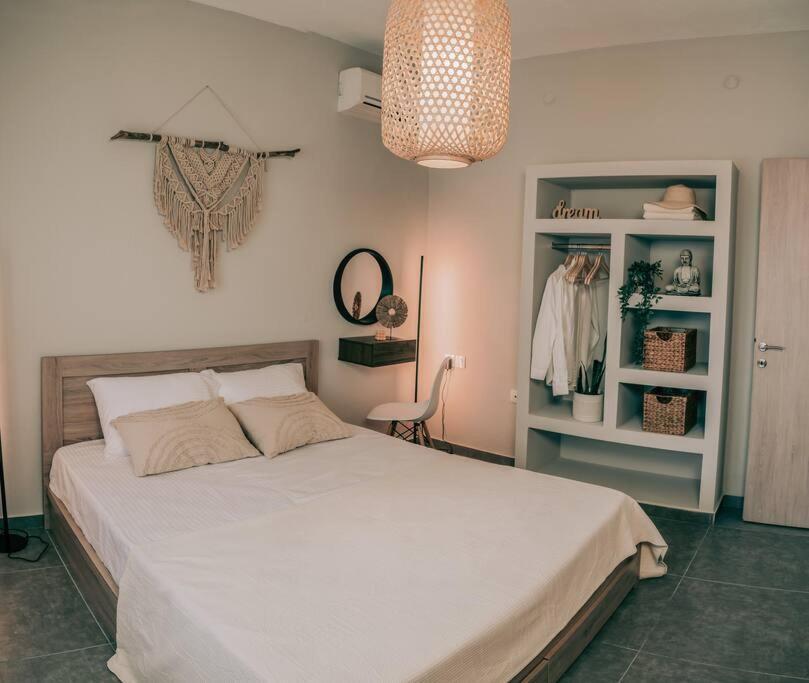 Sophia'S Coastal Retreat Villa โครินอส ภายนอก รูปภาพ